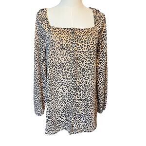 Hayden Cheetah Print Button Up Top.  Can also be Worn off Shoulder.  Size Medium